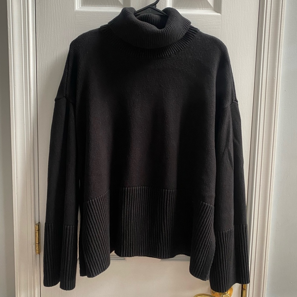GAP Black Turtleneck Sweater